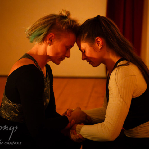 Eleonora Valorz e Alexandra Paige Morris - Three Waves